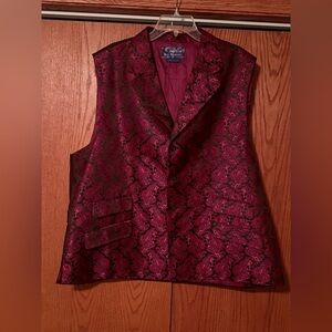 Blu Martini Elegant Red and Black Brocade Vest Size 48R
Button Down